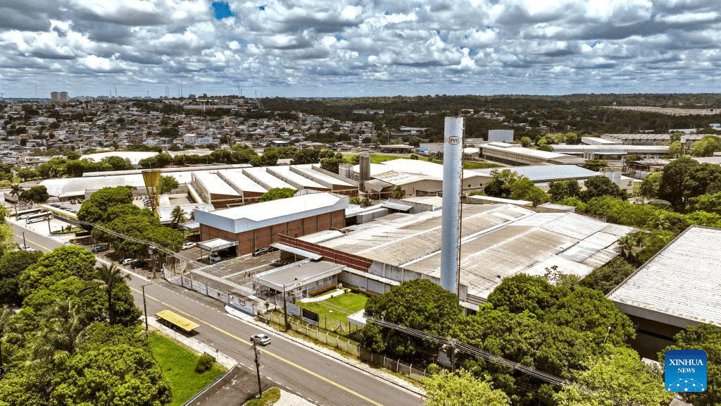 比亚迪在巴西的新能源车电池厂。新华社