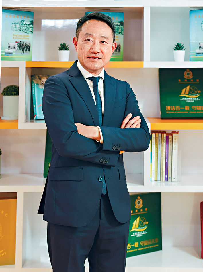 陳子達表示,利用大數據及人工智能精準抽查高風險旅客及貨物,可達致便商利貿,提升香港競爭力。