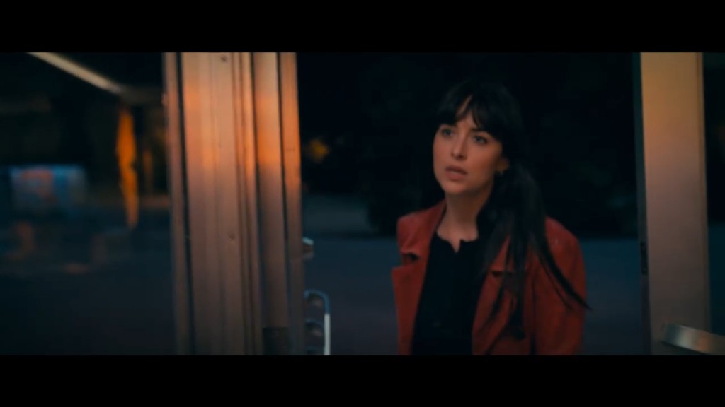 狄高達莊遜(Dakota Johnson)於《蜘蛛夫人》有不少打鬥場面。 狄高達莊遜(Dakota Johnson)於《蜘蛛夫人》有不少打鬥場面。