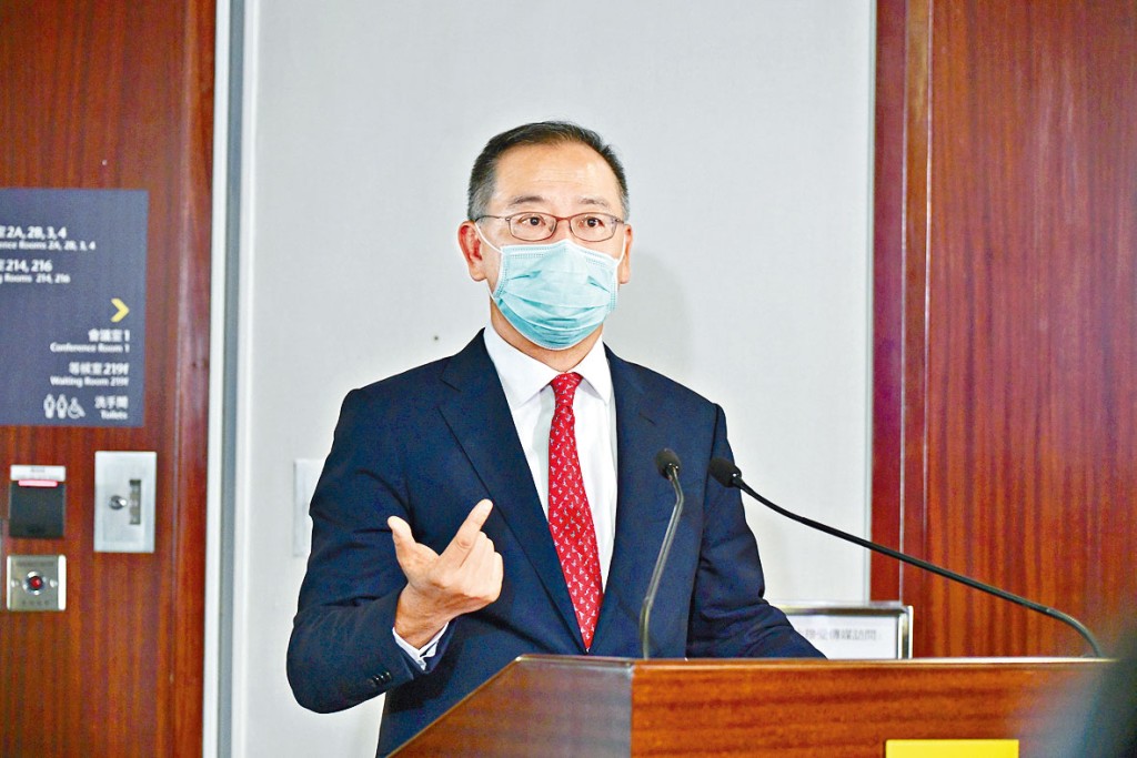 余偉文表示,面對高度不確定的外圍環境,料債股匯投資都會持續困難。