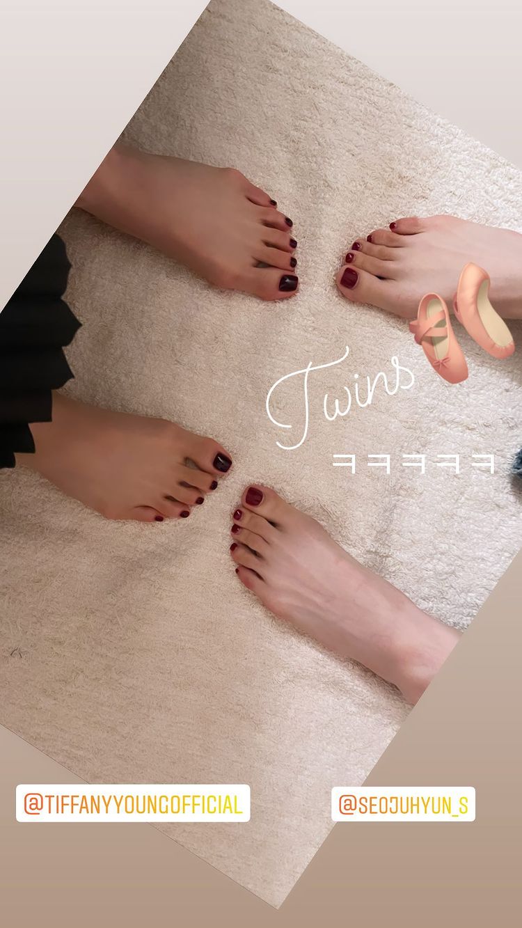 徐玄同Tiffany一齊Gel腳甲。
