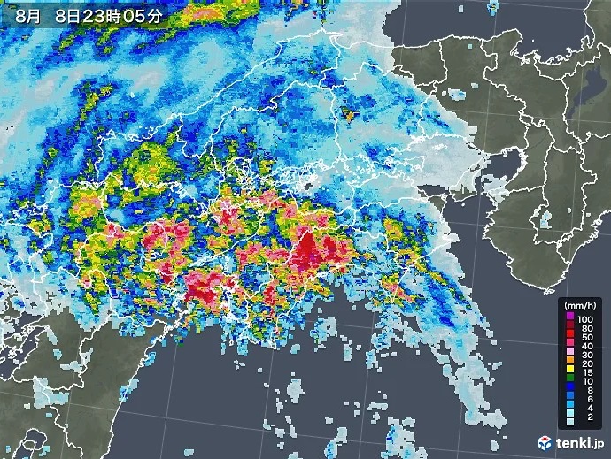 盧碧正吹襲九州。日本氣象協會截圖