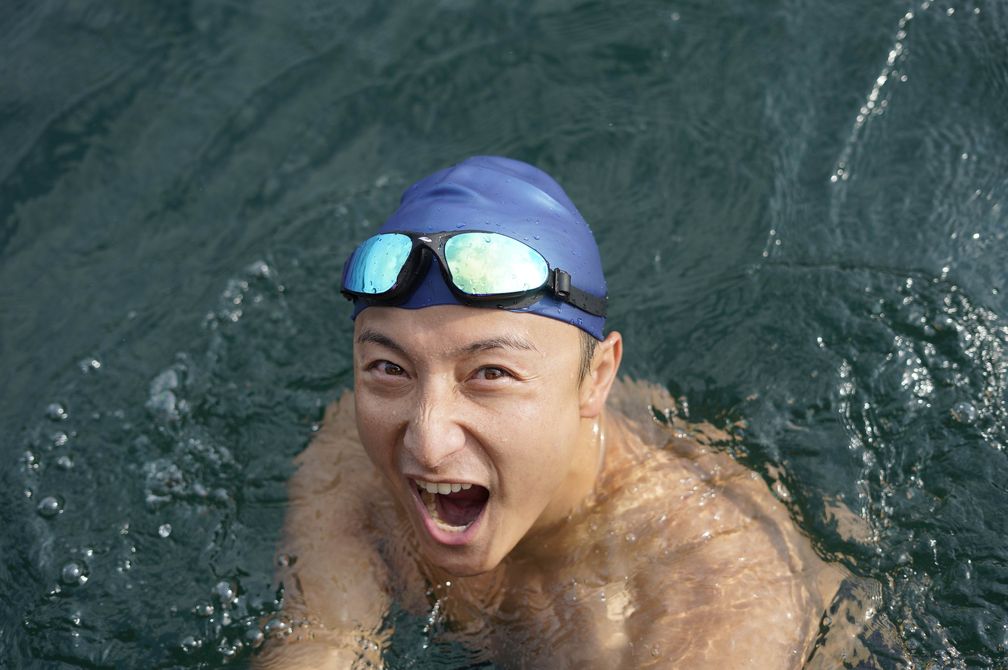 小方以運動員身份參與慈善挑戰 。