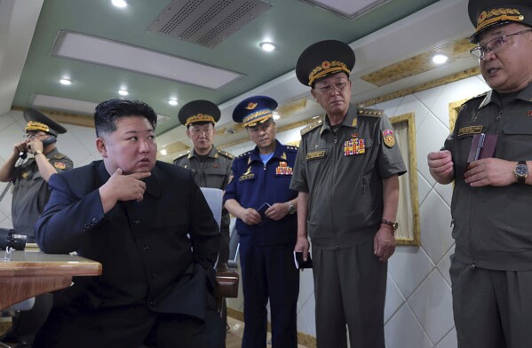 金正恩罕有到外國訪問。美聯社 金正恩罕有到外國訪問。美聯社
