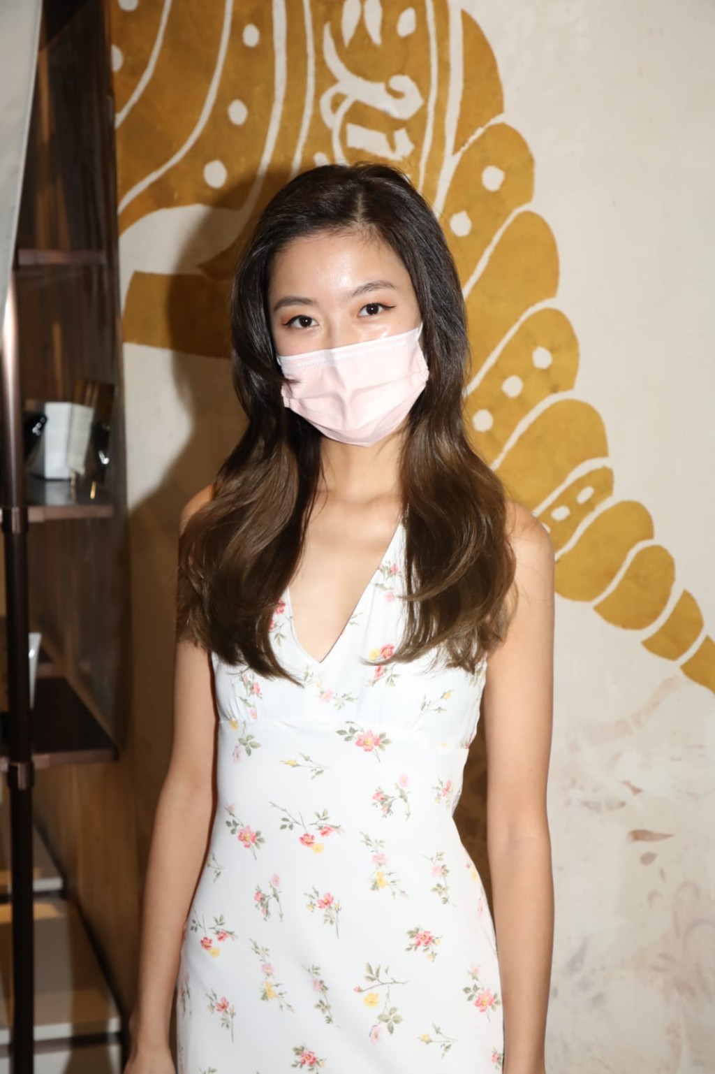 首次漂染的伍韻婷坐足6小時,搞到腰都痛。