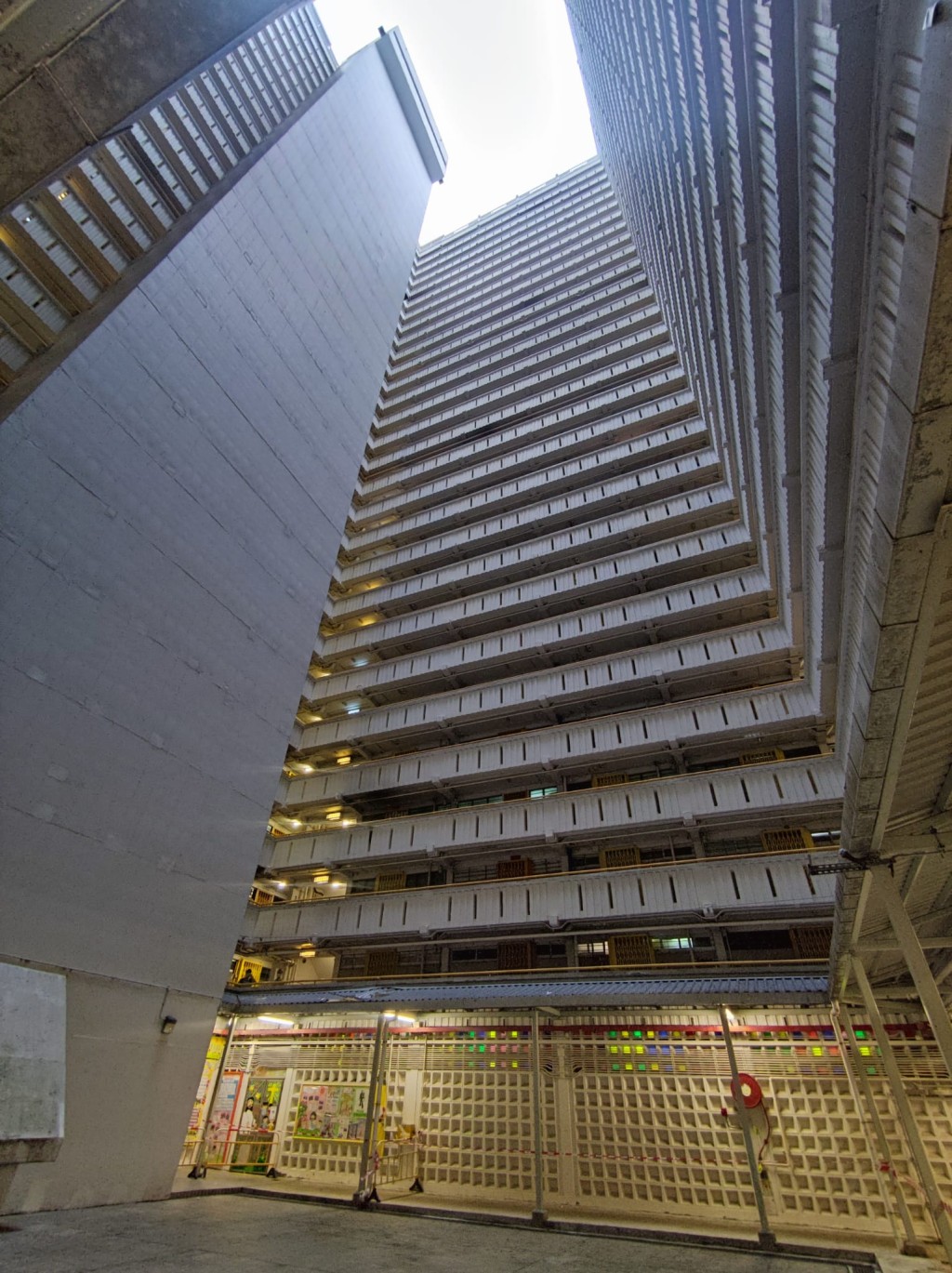 現場是坪石邨黃石樓。梁國𡶶攝