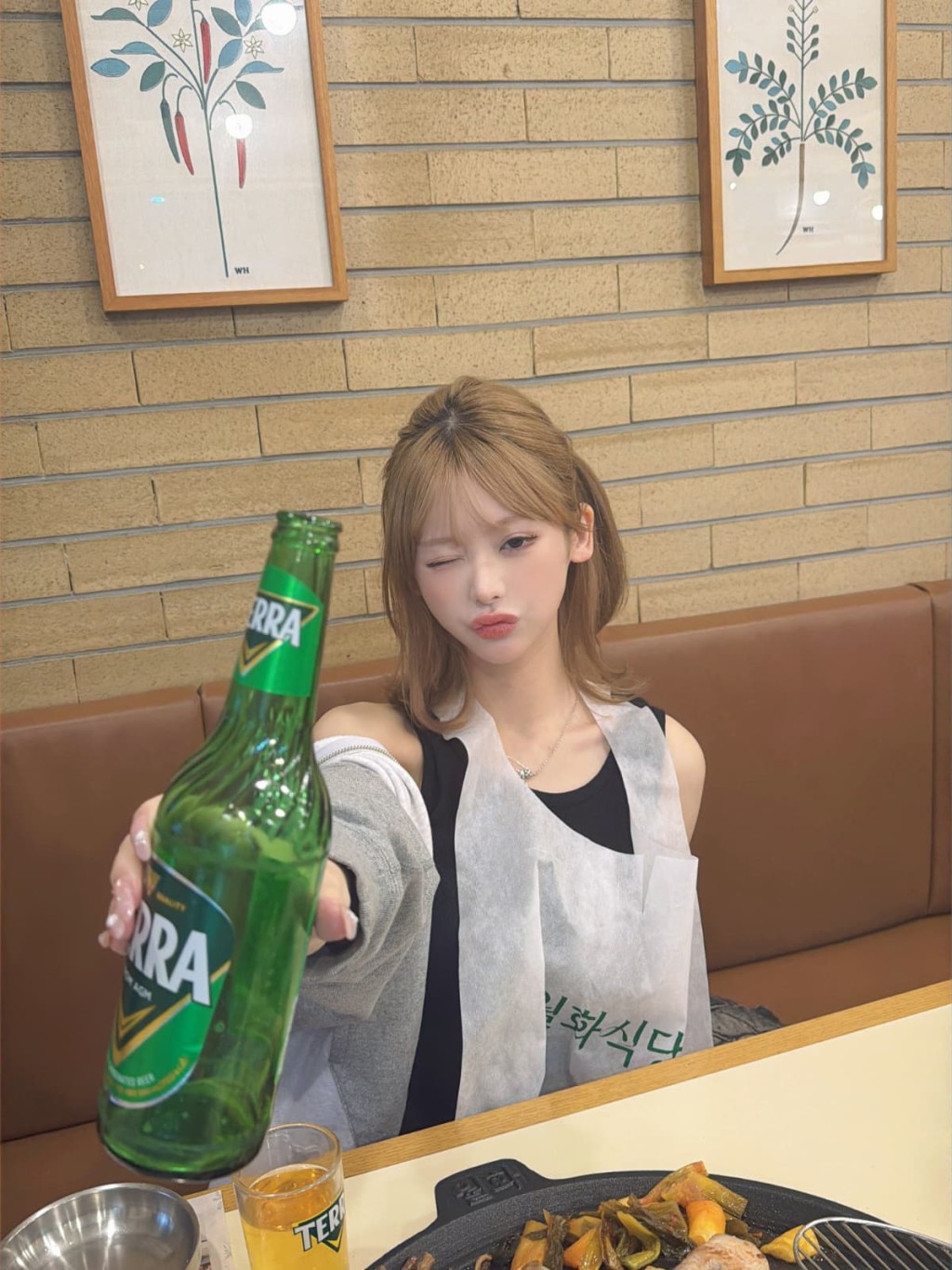 日本美女站姐南韩TikTok直播轻生，疑不堪网暴而走上绝路。minann22@IG