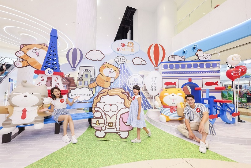 +WOO 嘉湖「87法国站有猫菲尔铁塔、罗浮宫及白烂凯旋门。