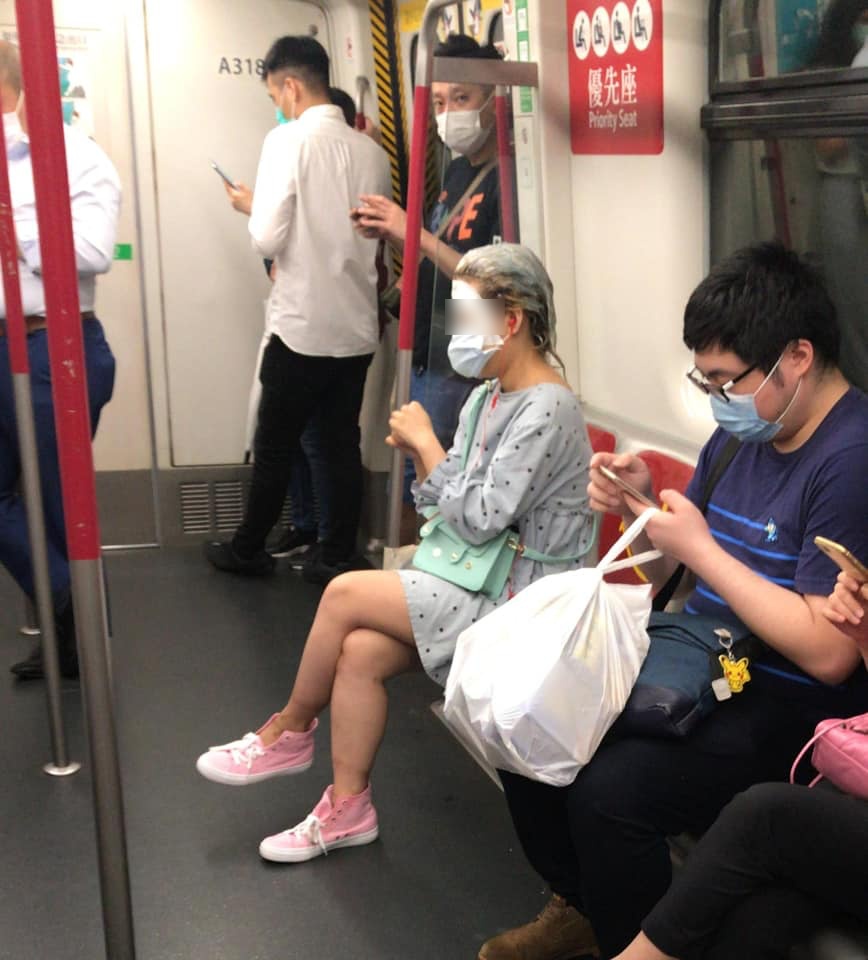 其他網民分享疑似同一位大媽