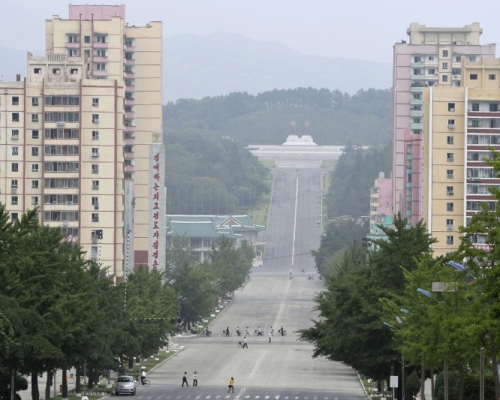南韓指懷疑染疫的返朝「脫北者」,在國內並沒確診,也不在接觸者管理名單之列。AP