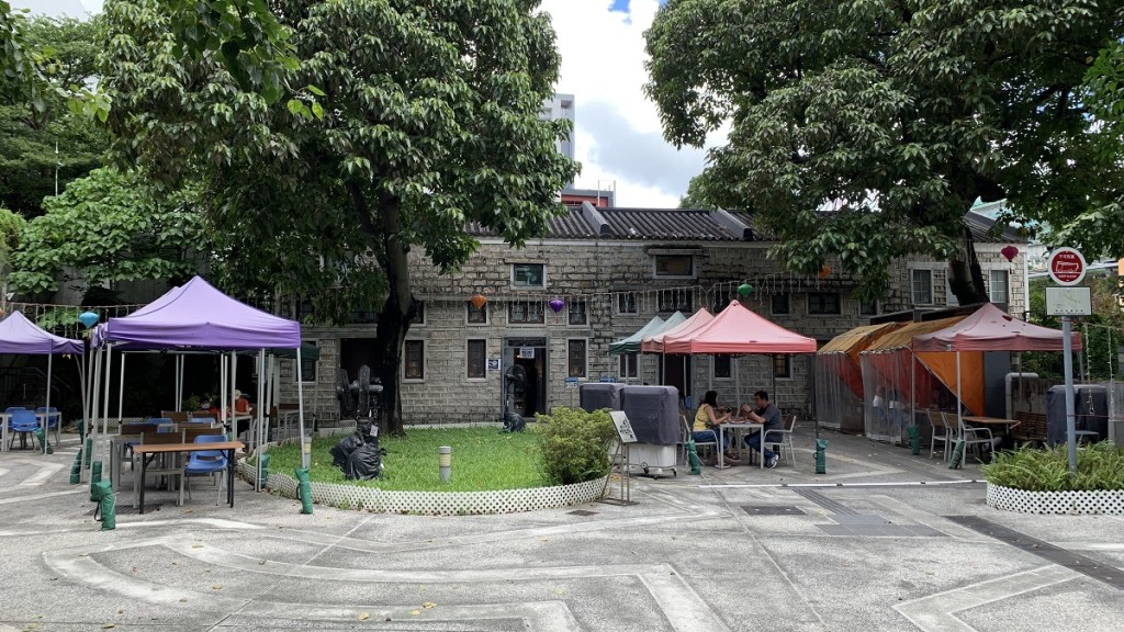 九巴建議第二站可到九龍城石屋家園。九巴圖片