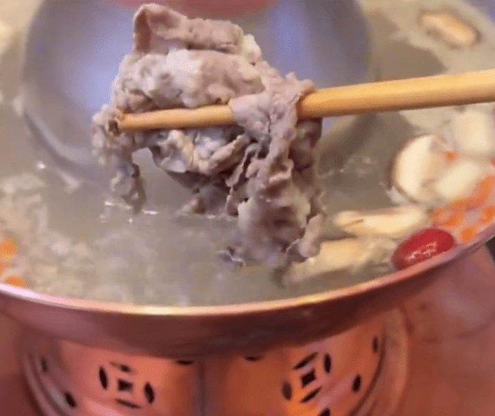 吃過榴槤的「水果羊」羊肉產生奇妙變化:清甜無「騷味」。 吃過榴槤的「水果羊」羊肉產生奇妙變化:清甜無「騷味」。
