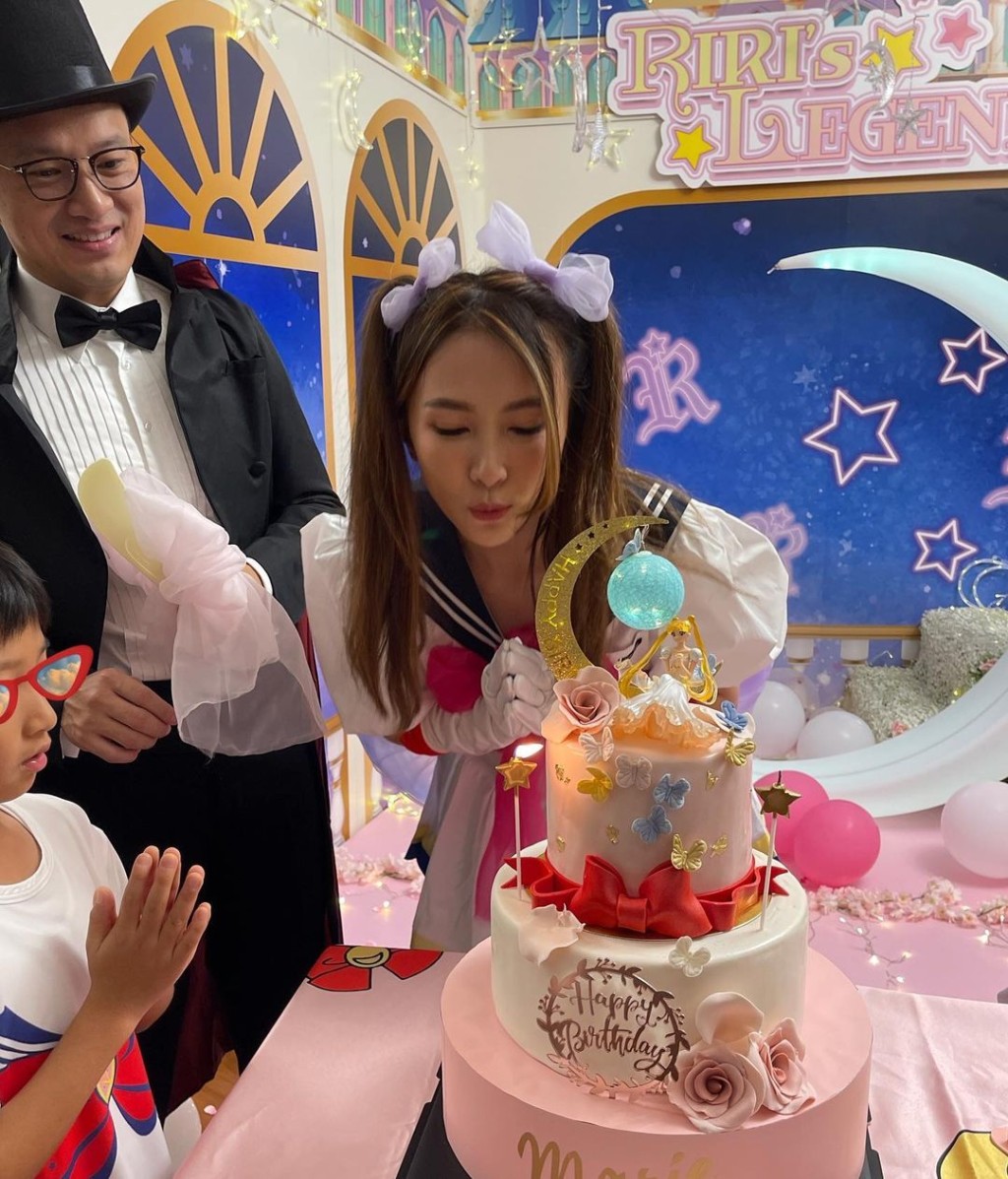 囝囝似等緊食蛋糕。