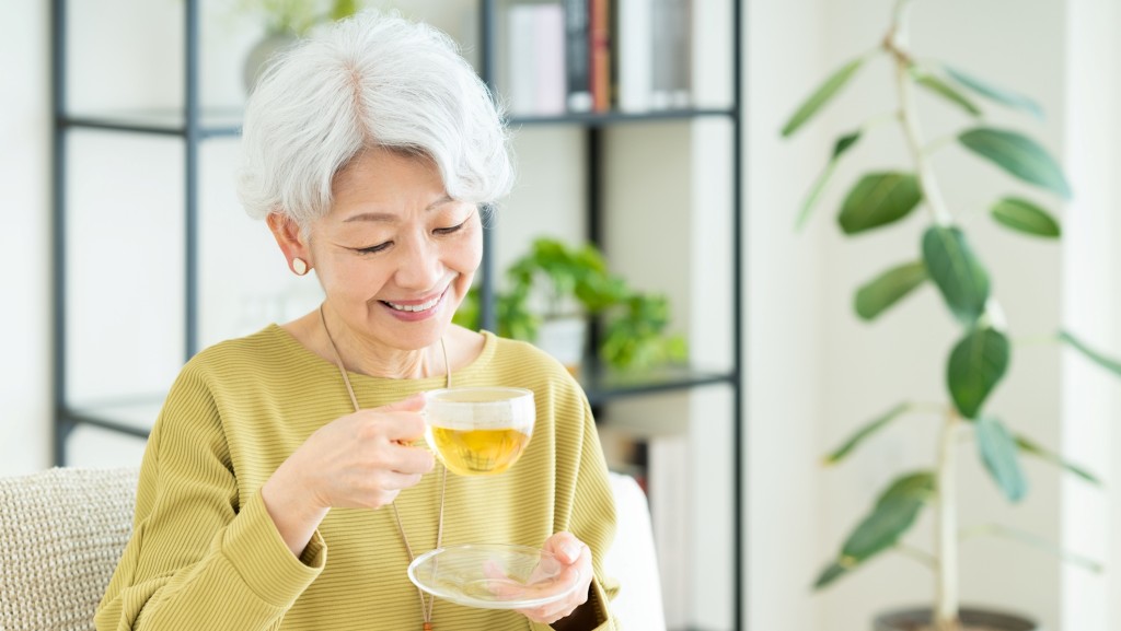 每天一杯轻松降三高！营养师公开3款长寿茶 有效降血脂/护心/减肥