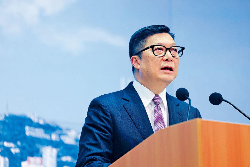鄧炳強指一些已「走佬」到外國的反政府前區議員,刻意抹黑器官捐贈誤導市民。