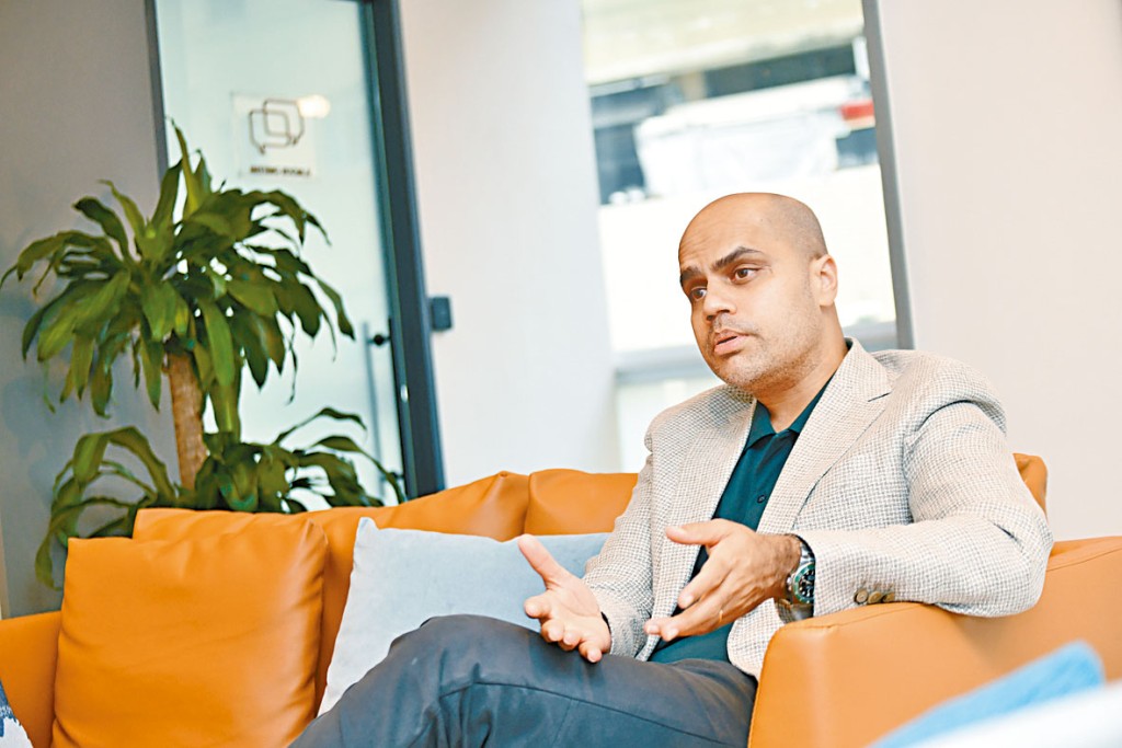 Weave Living創辦人及行政總裁Sachin Doshi指出，集團於本港坐擁6項目、市值達39億。