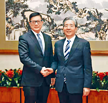 ■鄧炳強禮節性拜訪中央政治局委員、中央政法委書記郭聲琨。