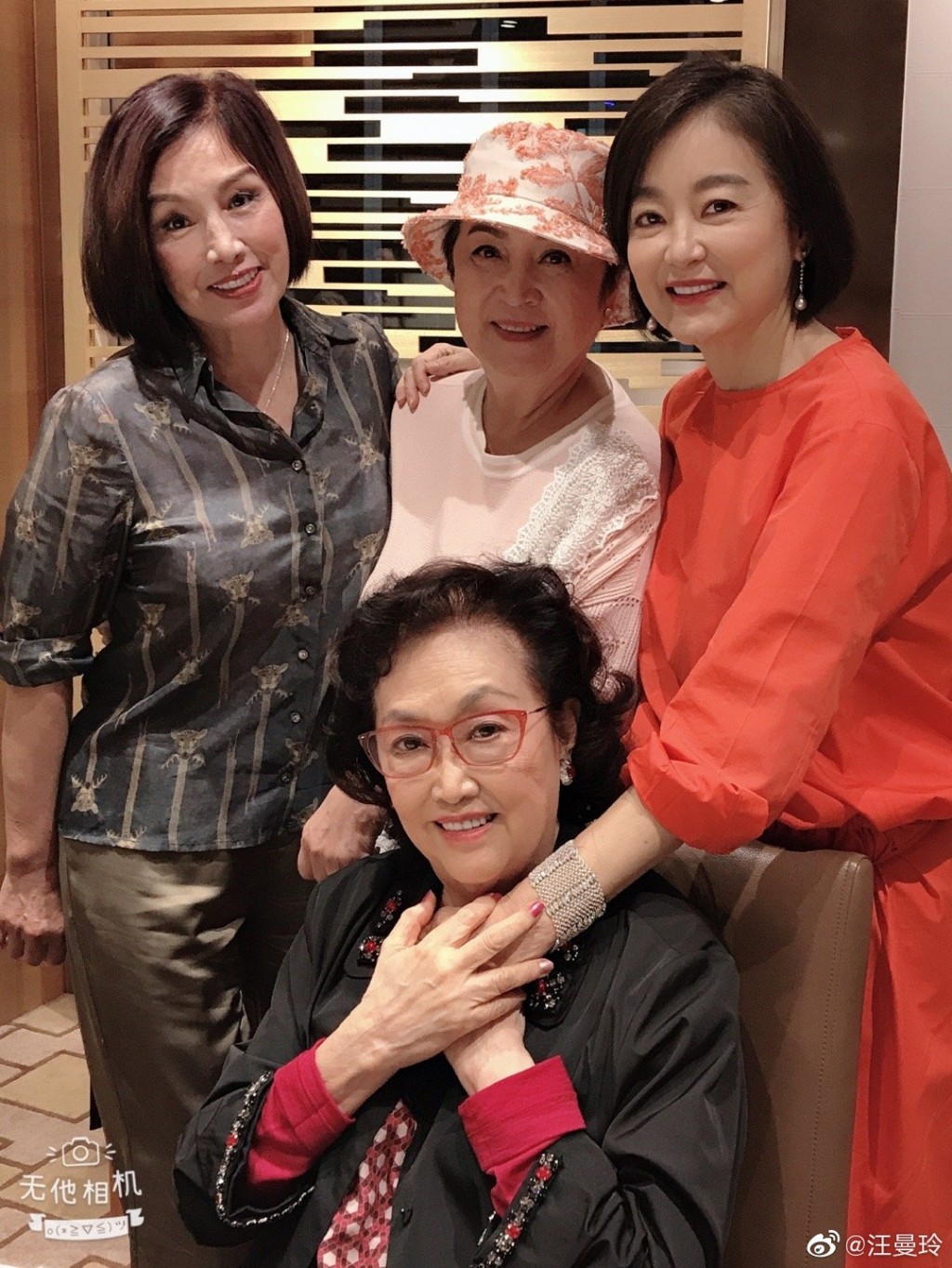 2021年，曾葛蘭與甄珍、林青霞和姚瑋等人見面，更為她慶祝88歲生日。