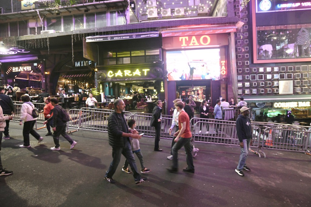 蘭桂芳情況。何君健攝