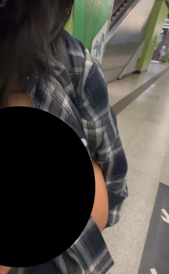 在港鐵何文田站月台拍攝的影片，似由男方以手機拍攝。