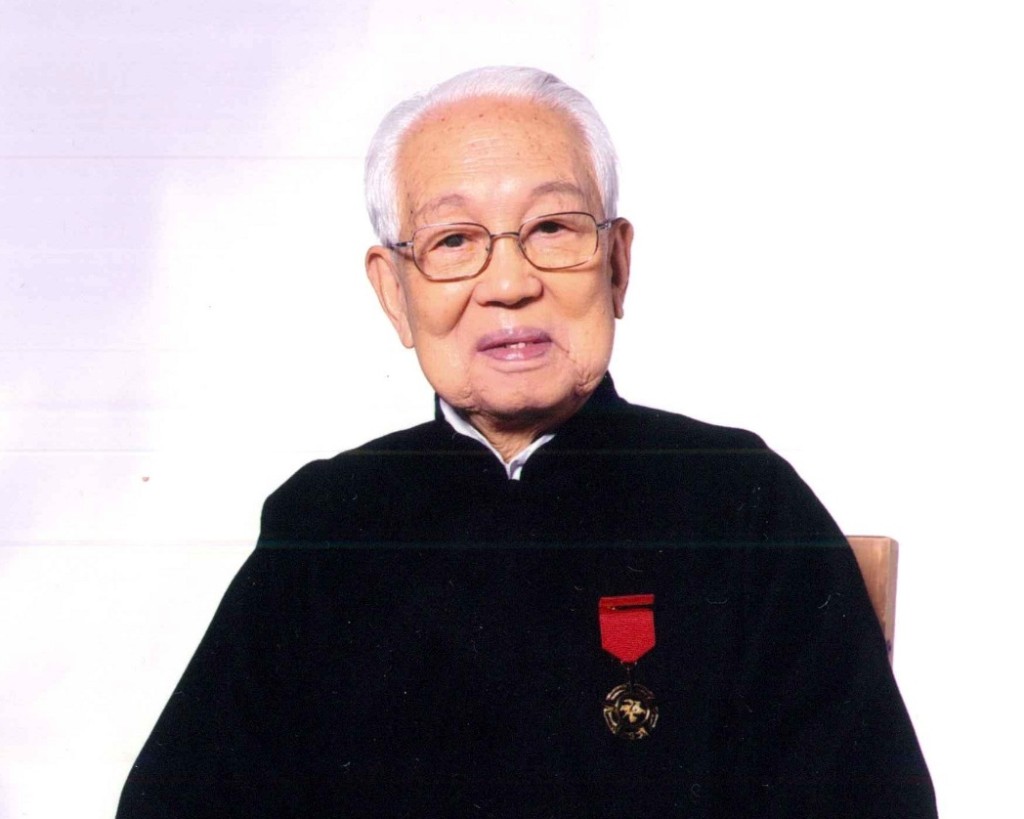 著名堪輿學法專家蔡伯勵凌晨在香港養和醫院辭世,享年96歳。