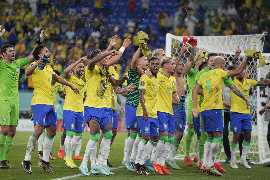 巴西八强将斗韩国。AP
