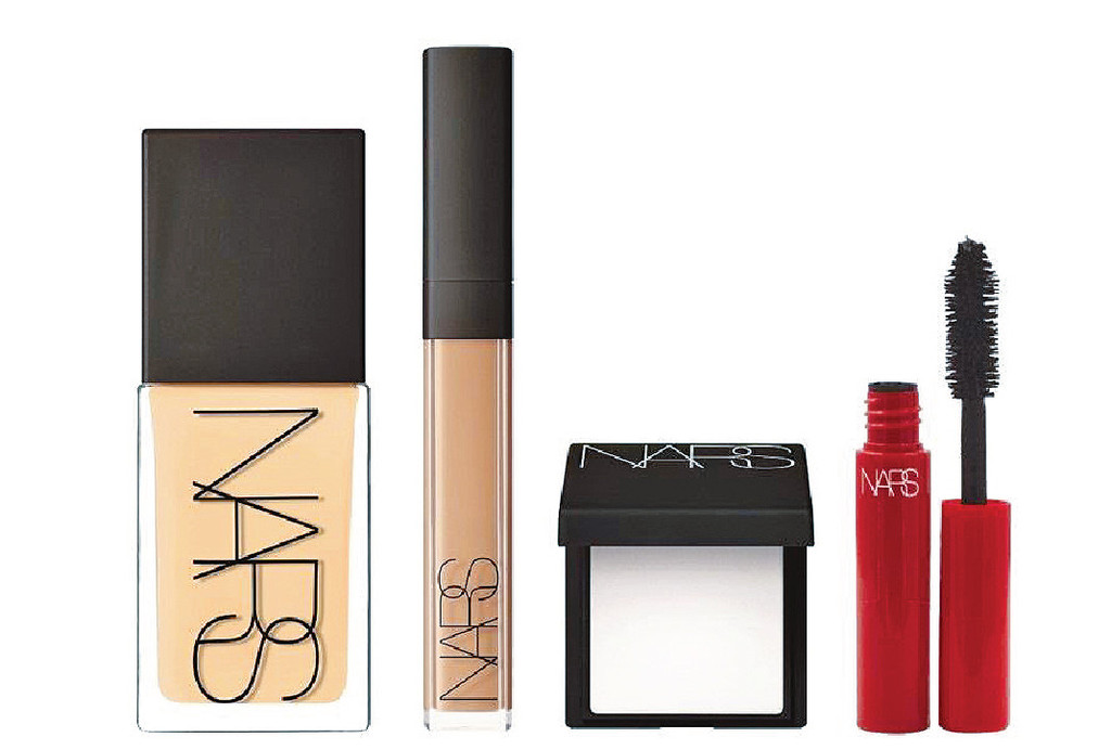 ■獨家限定套裝，包括自選粉底或氣墊粉底、自選遮瑕霜、迷你原生光蜜粉餅及迷你Climax睫毛膏。（$690起）