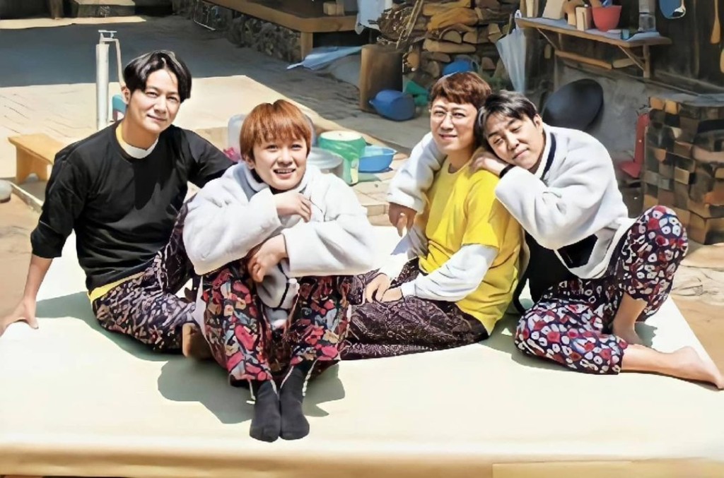 繼李宰鎮(左)今年5月宣布結婚後,張水院(右二)也結婚了。