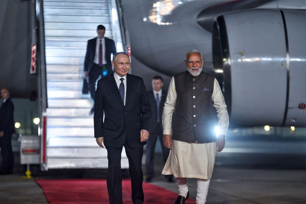 莫迪親自迎接普京。美聯社