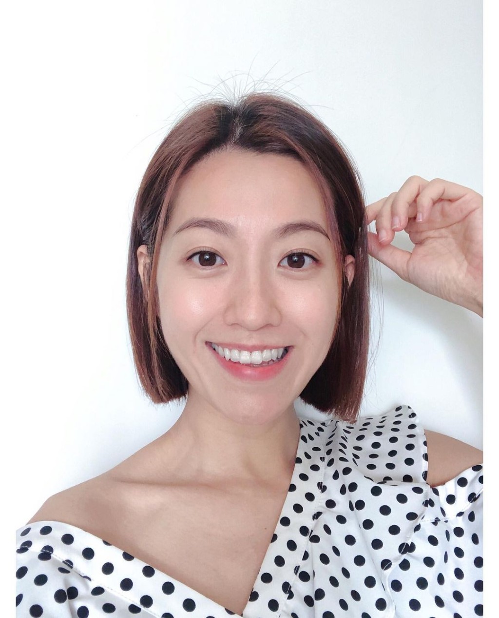 YoYo表示新髪型新挑战。