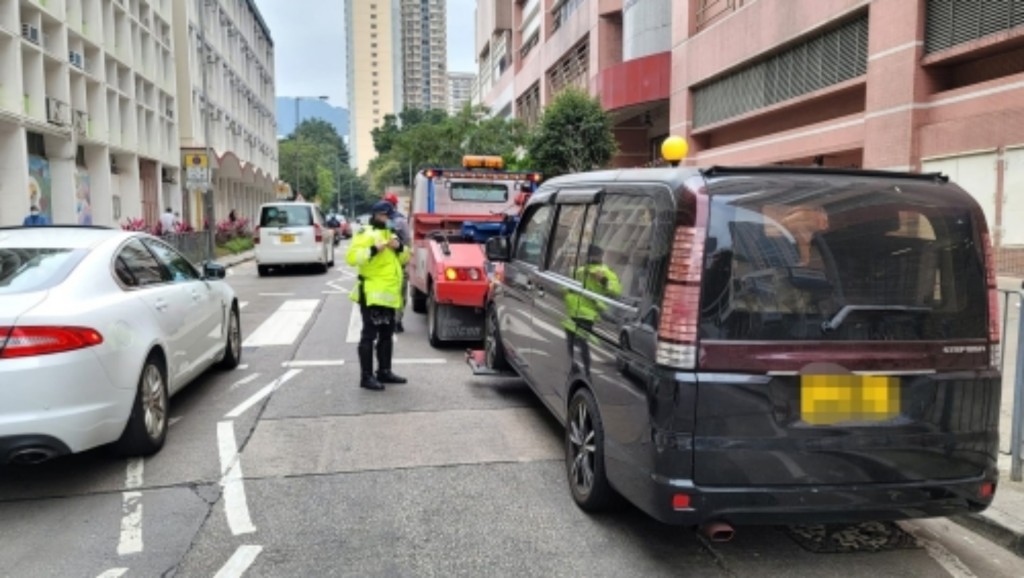 警方在東九龍重點打擊違泊黑點。資料圖片