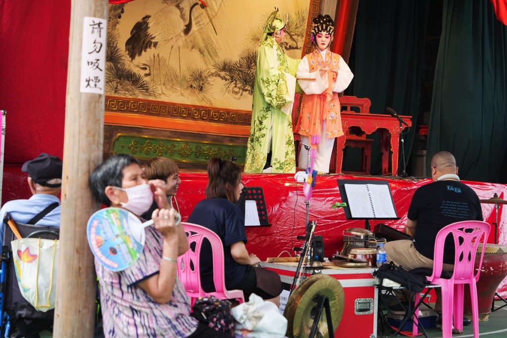 旅行社冀吸引一些对香港文化有兴趣的群体。