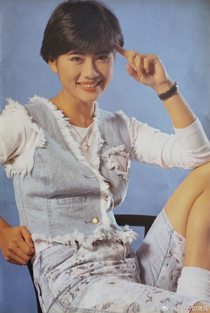 陳松伶生日，粉絲在社交平台貼上松松昔日的青春照。