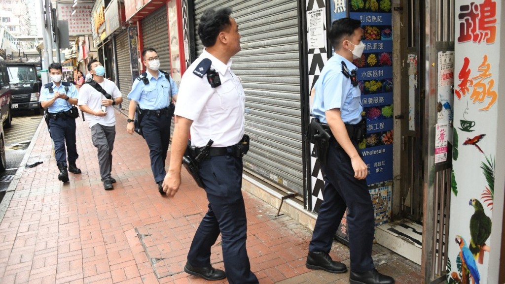 警員到場調查。楊偉亨攝
