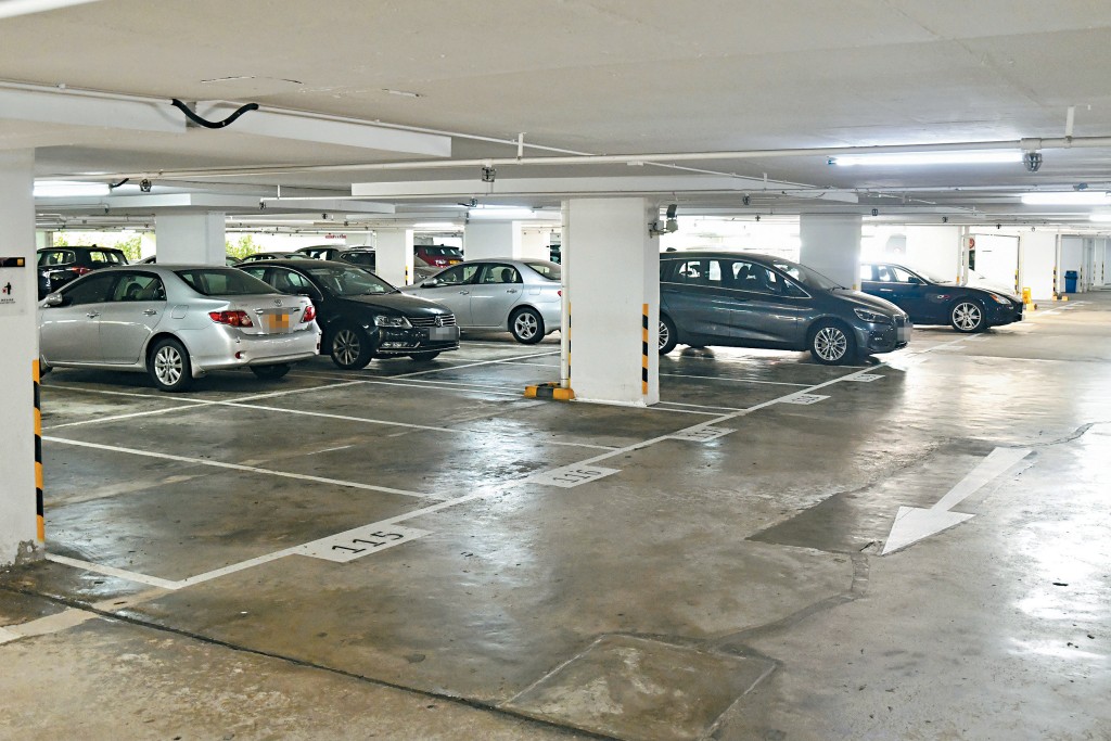 代理行數據顯示,上月車位成交錄得468宗,按月急升逾4成,按年亦升逾6成,創下逾一年新高。