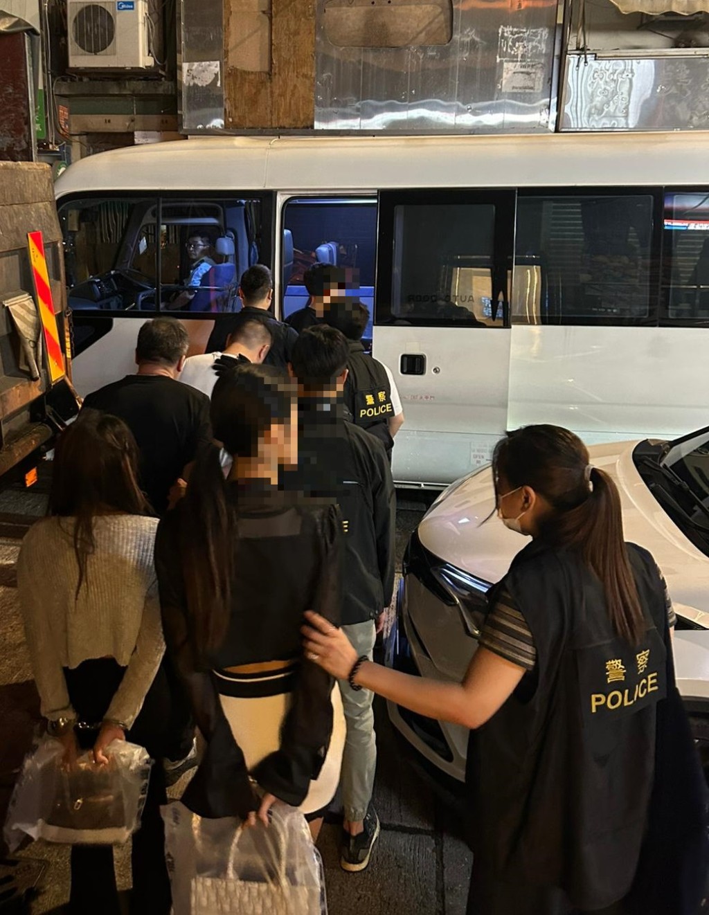 警方拘捕5人。警方提供 警方拘捕5人。警方提供