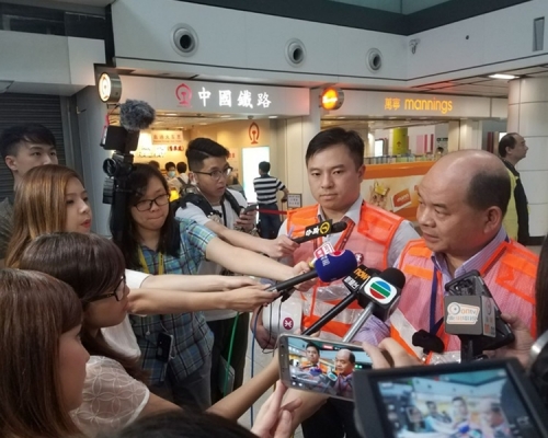 港鐵東鐵綫月中架空電纜故障，罰750萬元明年回饋乘客。資料圖片