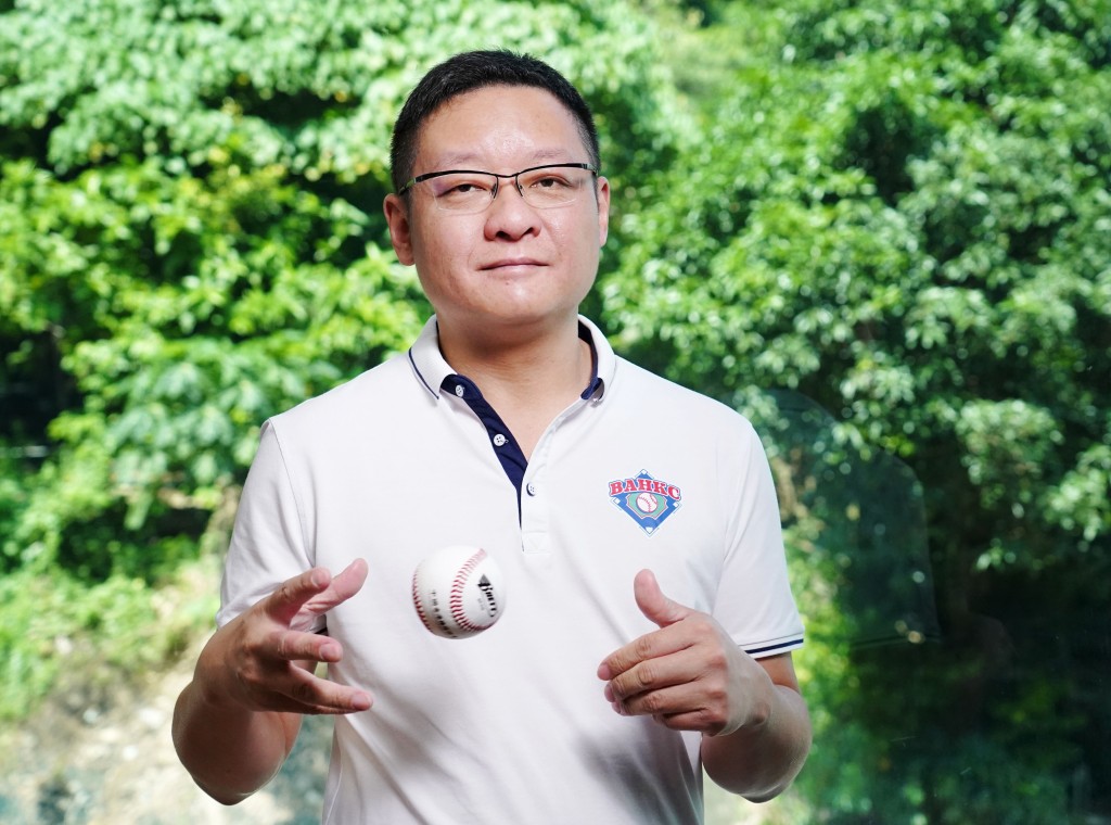 選委界立法會議員及香港棒球總會永遠名譽會長范駿華。 選委界立法會議員及香港棒球總會永遠名譽會長范駿華。