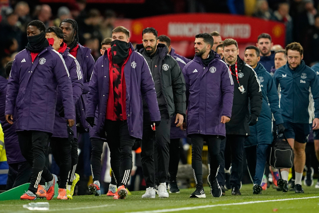 艾摩廉表示不看任何曼聯相關討論。美聯社