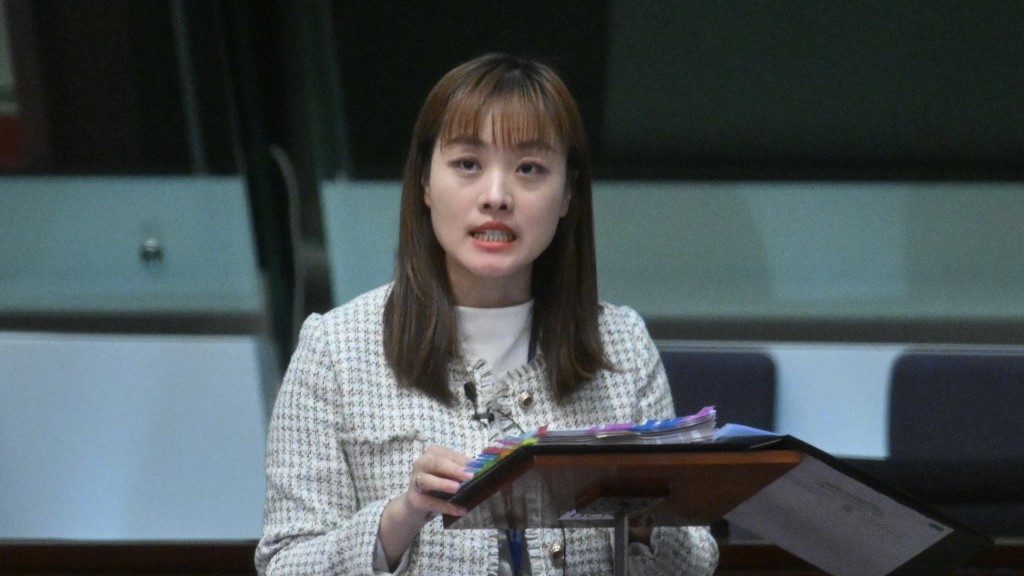 AI｜訂專門法例規管深偽色情影像？創科局：法改會正研究 適時諮詢公眾