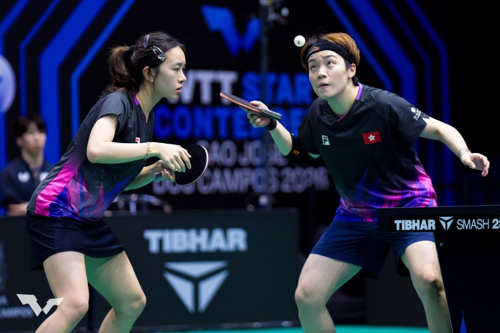 世界排名21的香港女双组合杜凯琹(右)、吴咏琳(左) 今站夺亚。WTT官网图 世界排名21的香港女双组合杜凯琹(右)、吴咏琳(左) 今站夺亚。WTT官网图