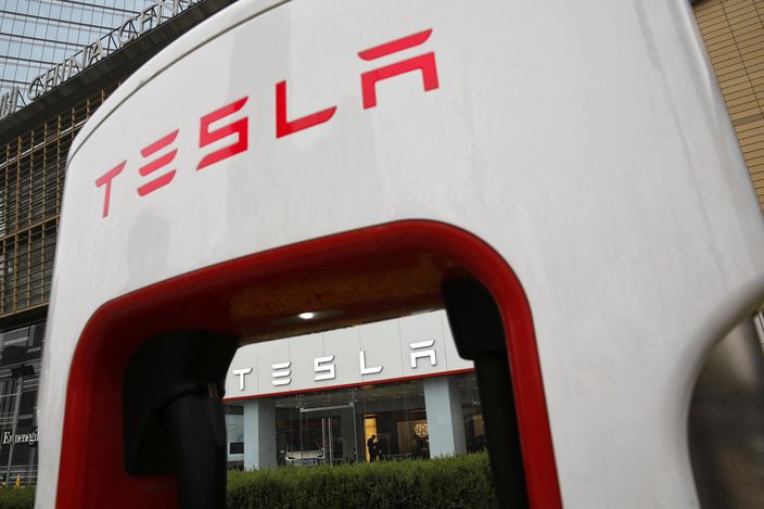 Fundstrat技術策略師Mark Newton周二表示，預計Tesla(TSLA.US)將在12月下旬以及明年3月至5月出現拋售。