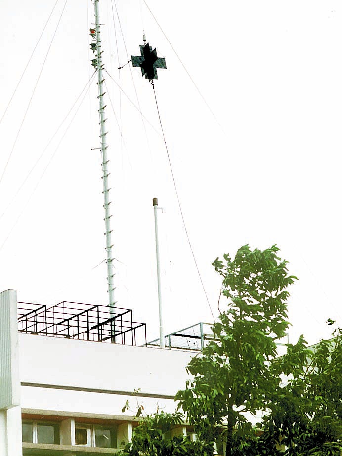 09年約克襲港掛起的十號波。本報資料圖片