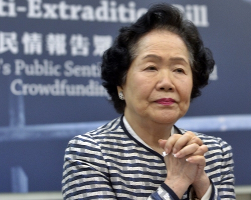 陳方安生表示會從公民及政治工作退下來,過較平靜生活。資料圖片
