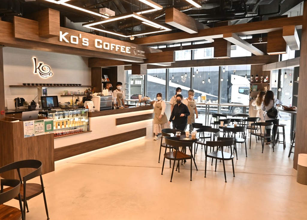 劇場附設的Ko's Coffee，是將音樂劇中的場景變成現實。