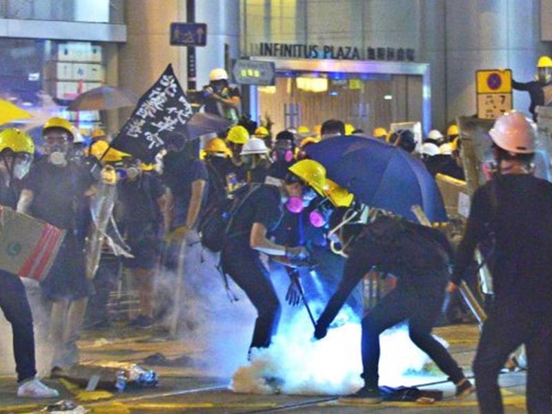 前年7月28日上環發生衝突。資料圖片