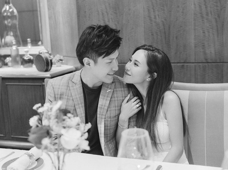 早前劉凱茵在IG宣布訂婚。