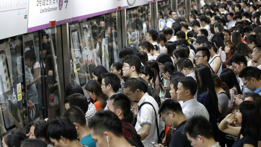 深圳地铁望可大大减少排队时间
