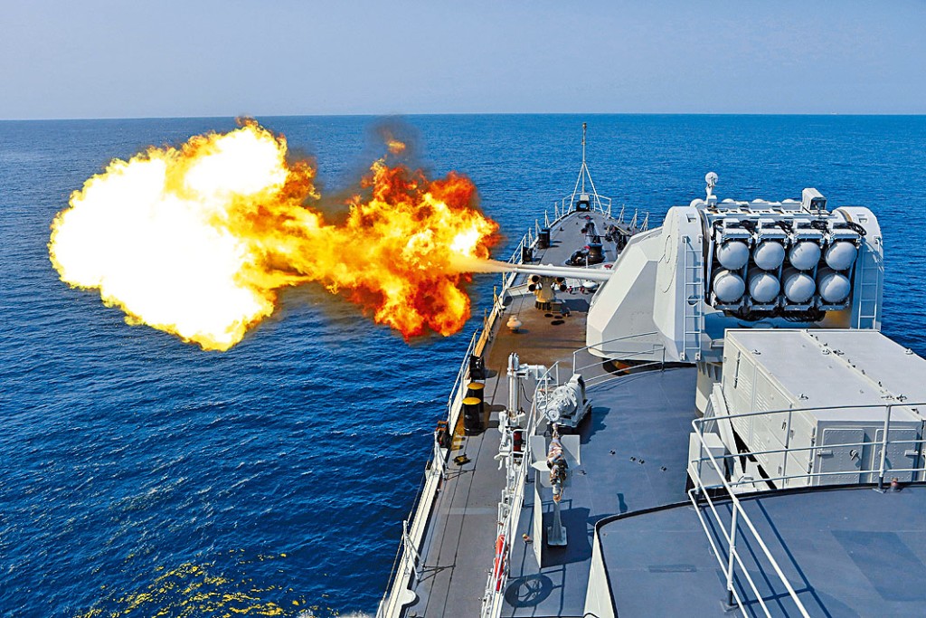 ■解放军昨日开始在东海实弹演习。