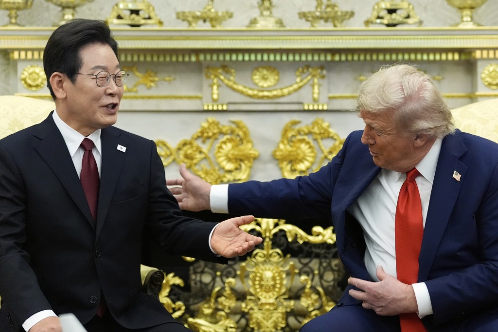 特朗普盯上駐韓美軍基地土地所有權 開腔要求李在明轉讓地皮。美聯社 特朗普盯上駐韓美軍基地土地所有權 開腔要求李在明轉讓地皮。美聯社